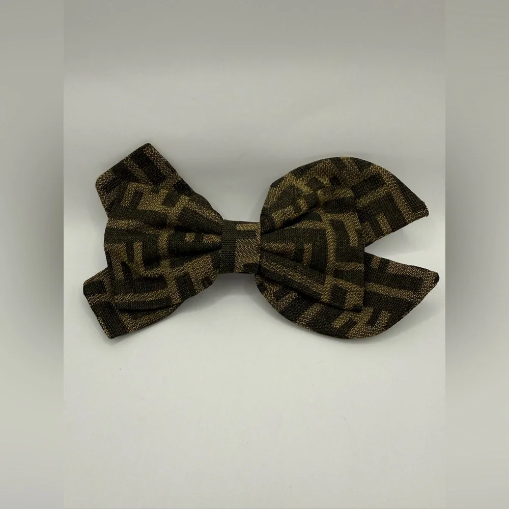 Elegant F LOGO Brown and Black Bow Hair clip luxury Accessory NEW